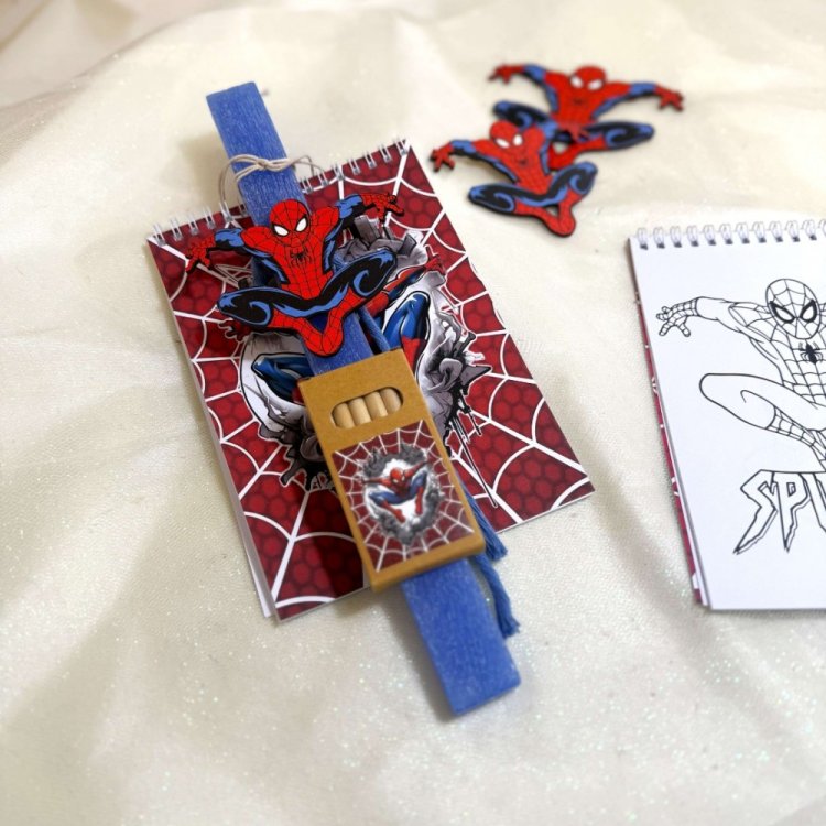Λαμπάδα Spiderman Με Σετ Ζωγραφικής