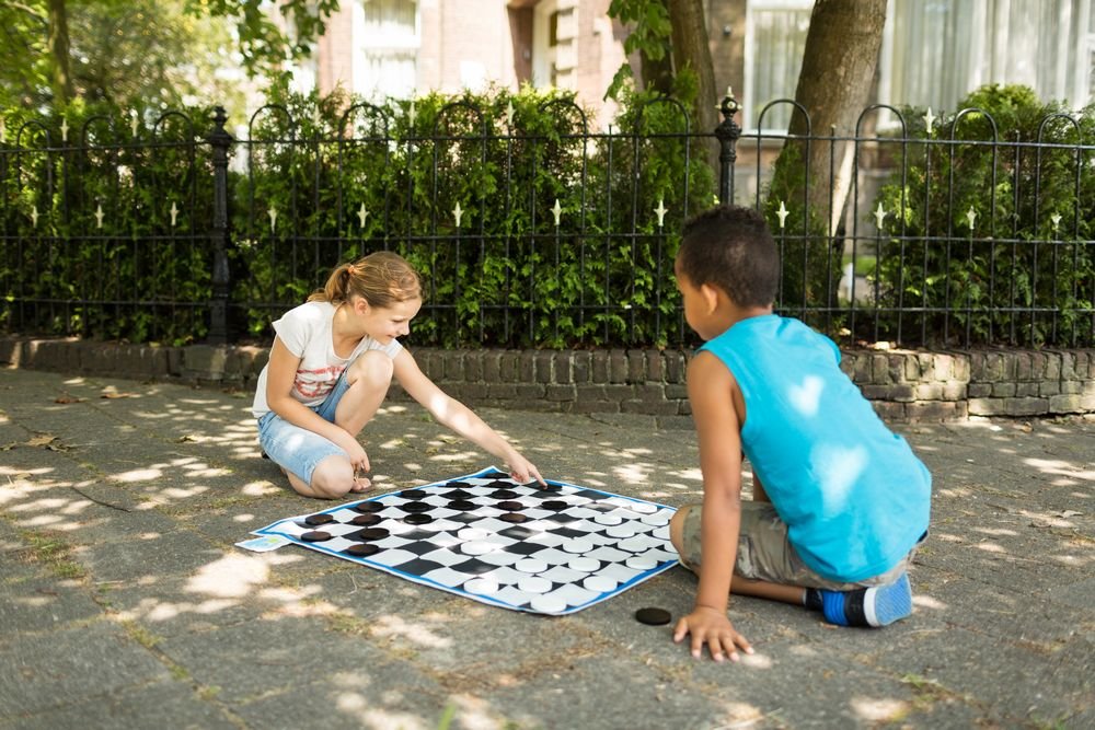Γιγάντια Ντάμα (Draughts)